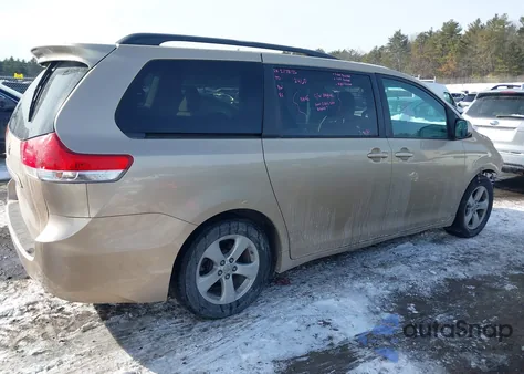 2011 Toyota Sienna Le V6 from USA, damaged, VIN 5TDKK3DC1BS131897